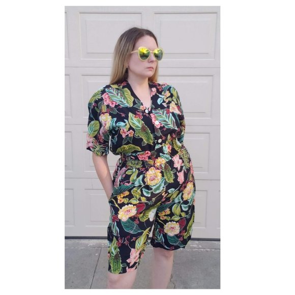 5/$100 SALE - Vintage Tropical Top & Shorts Set - Picture 1 of 10